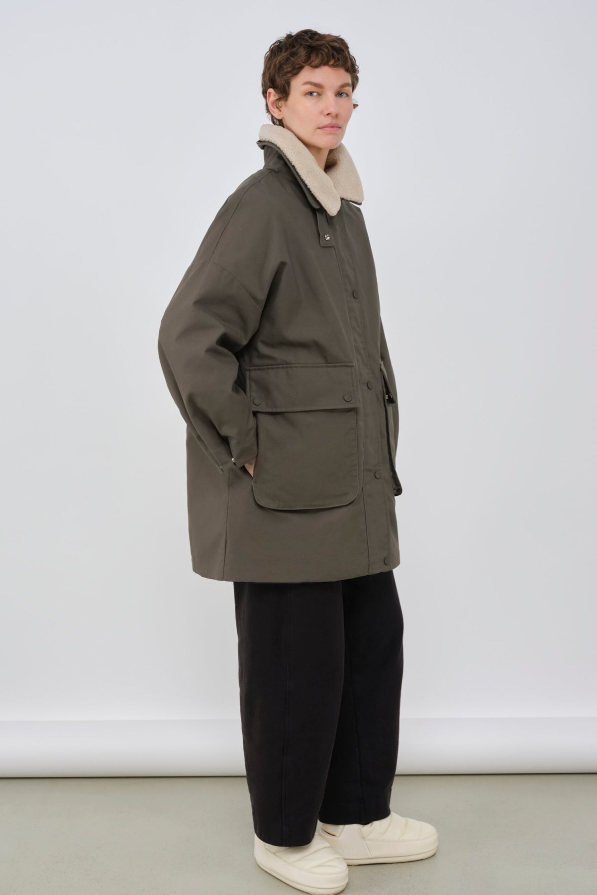 MAINE JACKET BLACK OLIVE
