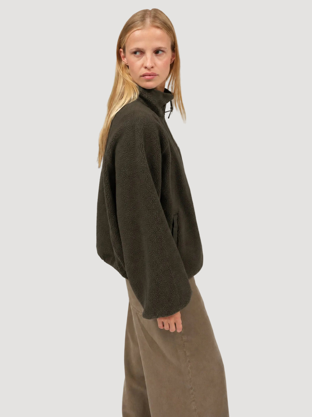 CALI FLEECE JACKET BLACK OLIVE