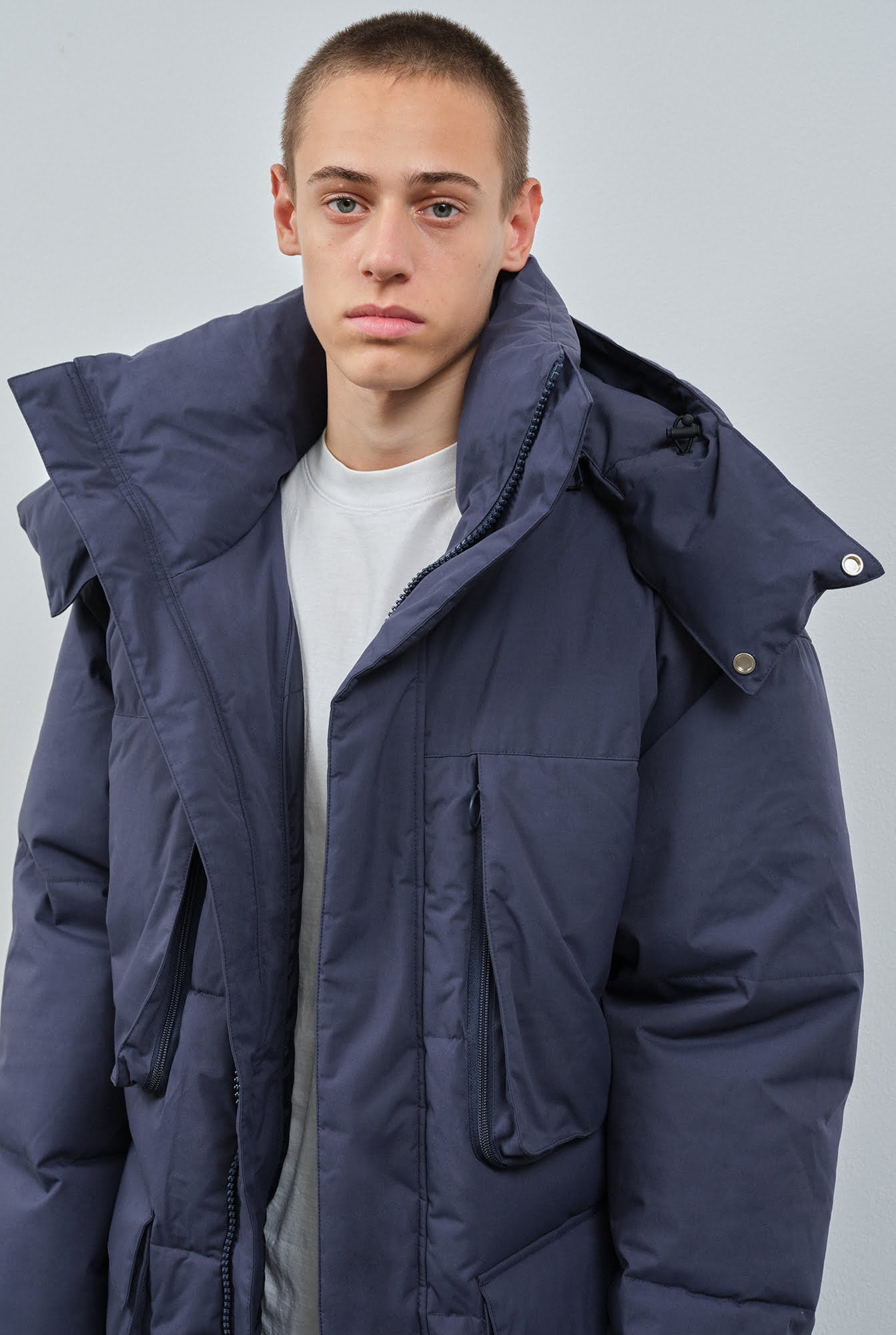 Elverum-utility-parka-dark-navy-embassy-of-bricks-and-logs–018 ...